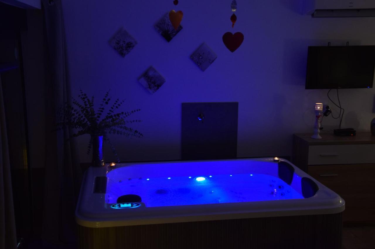 Gites Spa De Charme L Etoile Spa 贝纳克和卡泽纳克 外观 照片